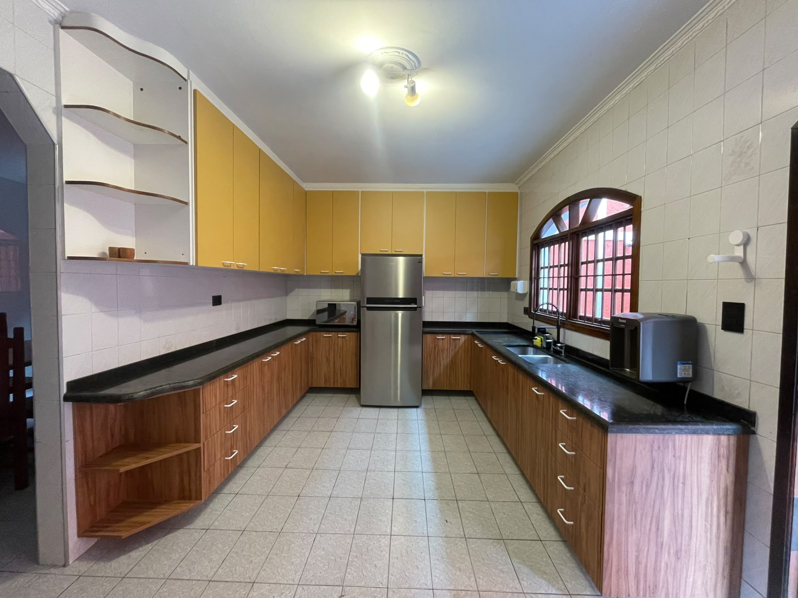 Cozinha da GERAS preparada para as refeições diárias